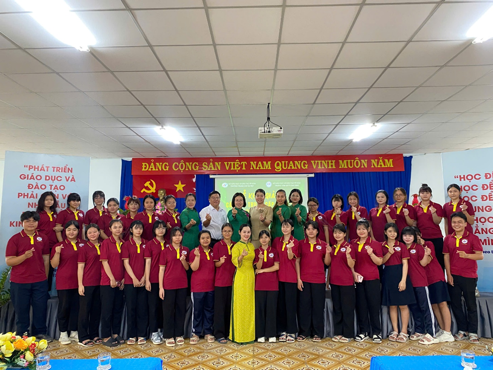 LỄ KHAI GIẢNG LỚP TRUNG CẤP NGHỀ KHOÁ 20 NĂM HỌC 2025-2026